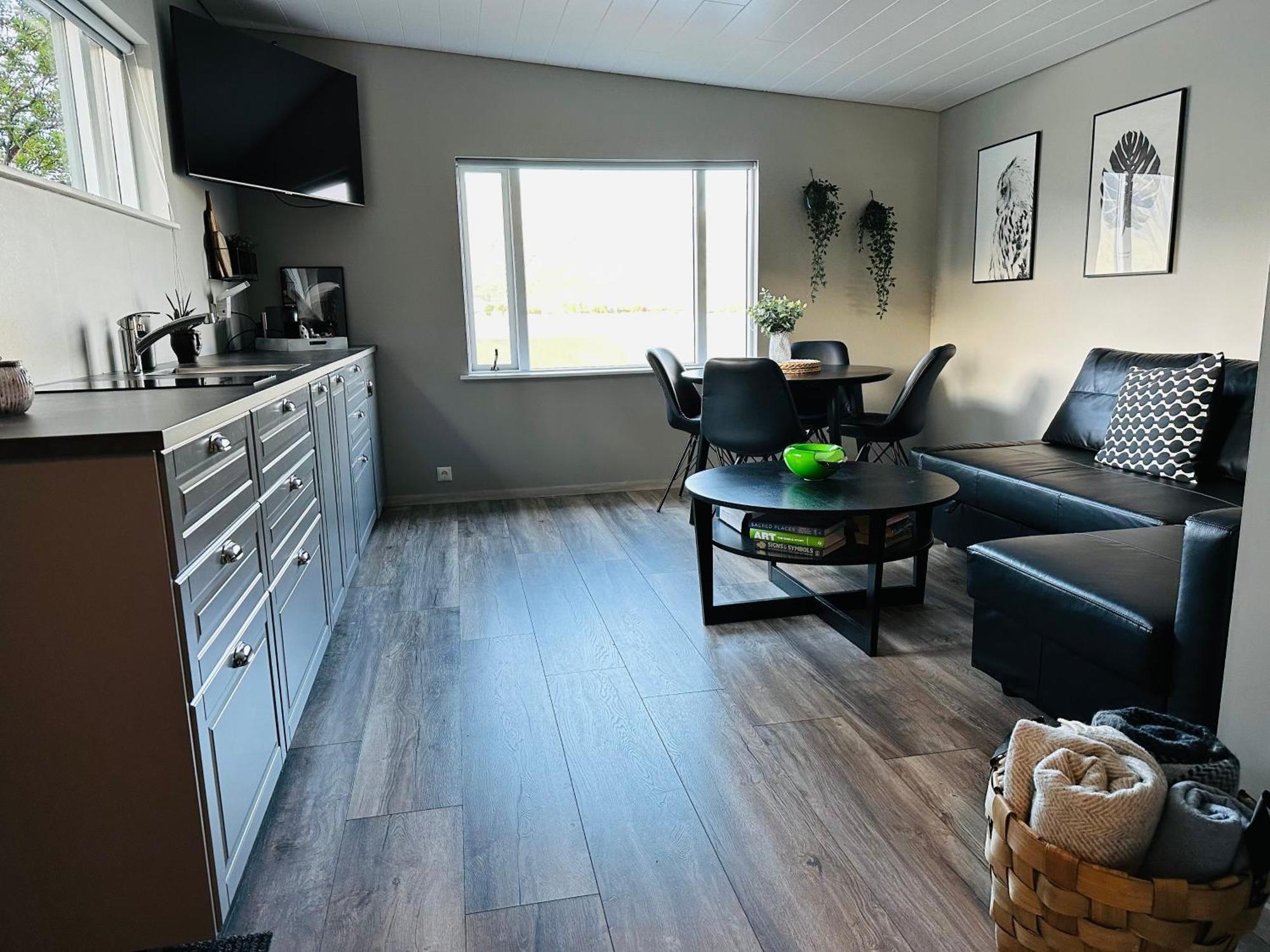 Cosy Lakeview Cabin 45 Minutes From Reykjavik Mosfellsbaer Ngoại thất bức ảnh